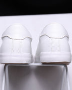 White / 39